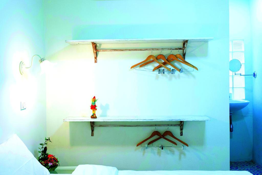 Chongrak Guesthouse Чиангмай Номер фото